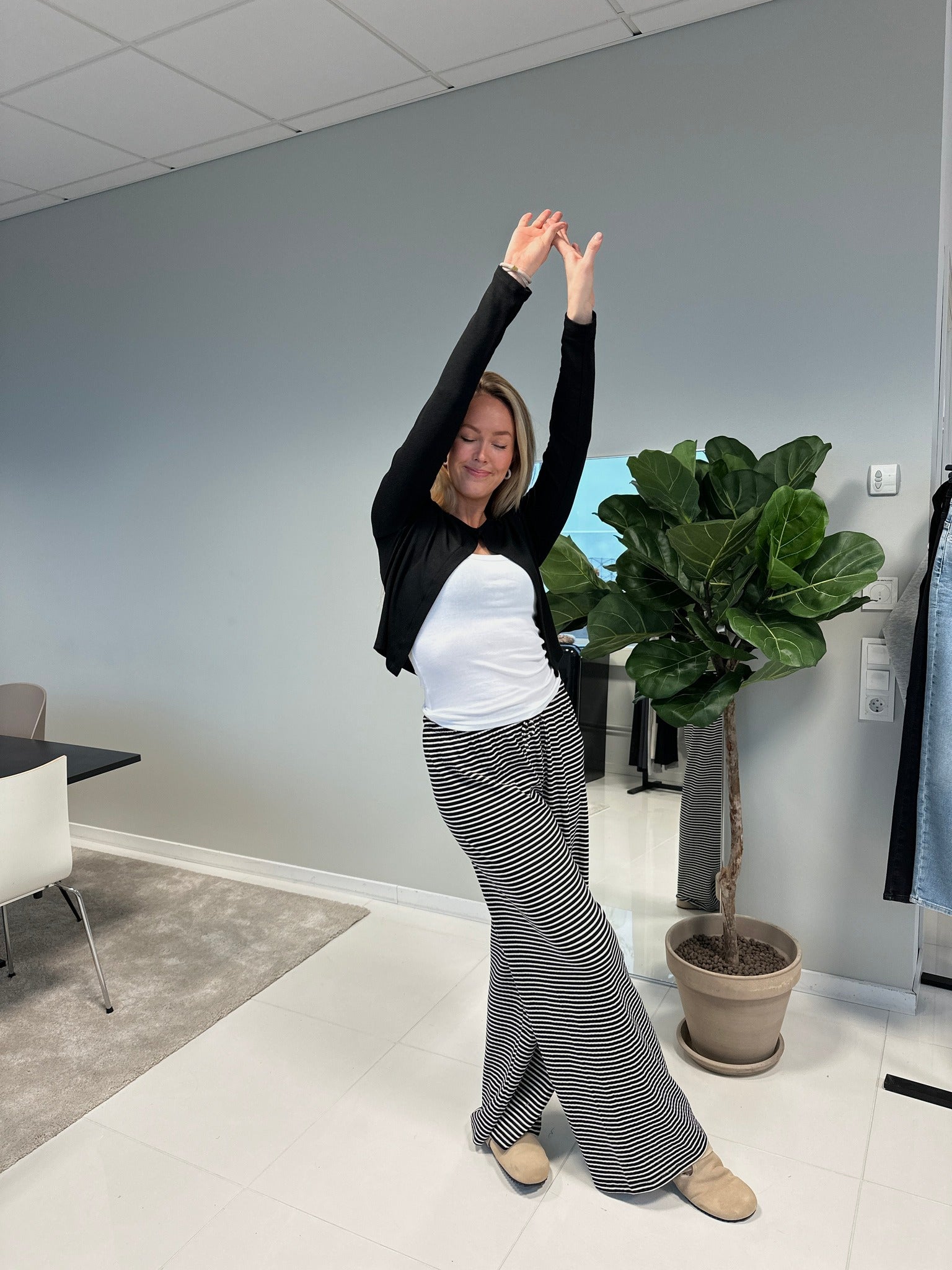 ARIA | Pantalones de rayas